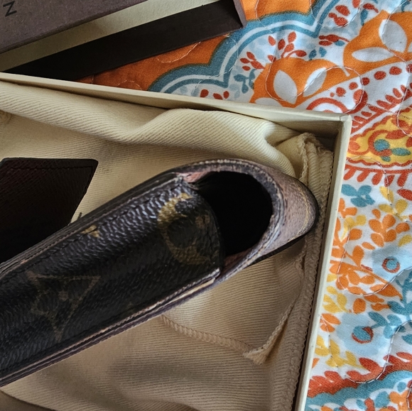 Louis Vuitton Monogram Cigarette Case - Picture 9 of 11